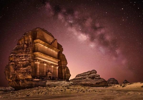 الوجهات السعودية تغيّر بوصلة السفر